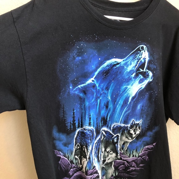 Black Wolves Graphic Tee Size L - Picture 3 of 5